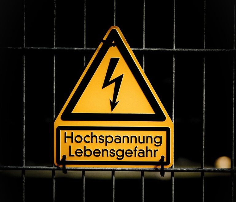 high voltage, danger of death, warning-1010600.jpg